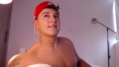 Angel online show from 01/06/26, 06:44