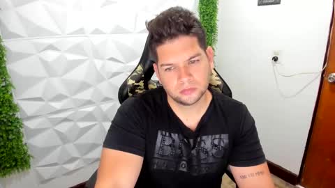 Snapshot of angelcute3 chatting on 02/13/25, 04:50 angel online show from 02/13/25, 04:50