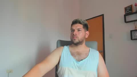 Snapshot of angelcute3 chatting on 09/18/25, 03:47 angel online show from 09/18/25, 03:47