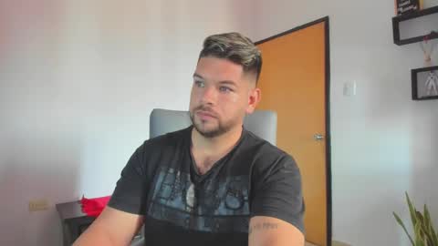 Snapshot of angelcute3 chatting on 09/27/25, 03:50 angel online show from 09/27/25, 03:50