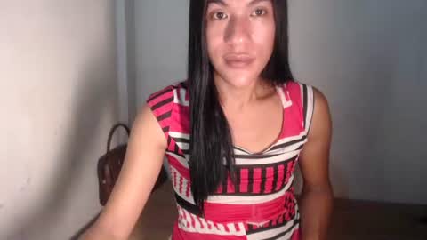 Snapshot of angeldark_satisfactionxxx chatting on 04/27/26, 12:30 ANGELDARK online show from 04/27/26, 12:30