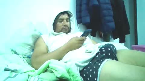 angeldavid90 online show from 11/12/25, 02:23