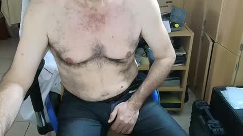 angelgarcia269 online show from 04/15/26, 12:01