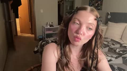 Princess Peach online show from 01/10/25, 02:04