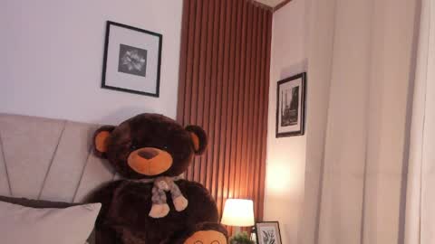 Carolina online show from 04/09/26, 01:49