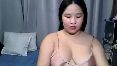 Snapshot of angelic_giana chatting on 05/26/26, 01:45 angelic_giana online show from 05/26/26, 01:45