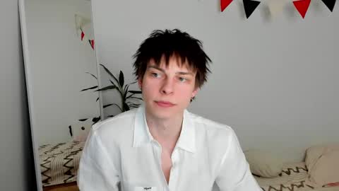 Daniel online show from 03/10/25, 02:59