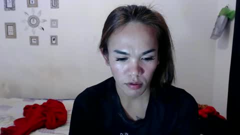 Snapshot of angelic_slutxx chatting on 01/20/25, 11:24 Yhanna online show from 01/20/25, 11:24