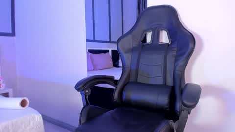 U can call me Angel online show from 12/16/24, 08:48