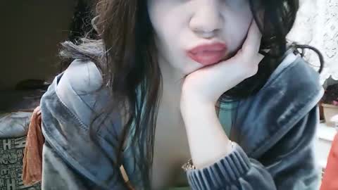 Angie online show from 01/12/26, 05:07