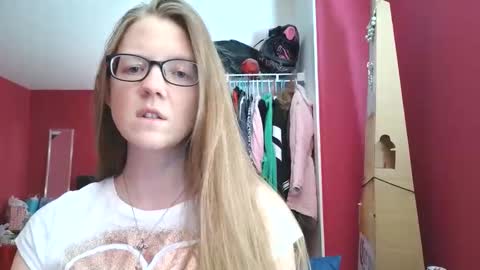 AngelicAngel online show from 12/01/25, 07:52