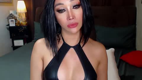 MS. AMALIA online show from 02/16/25, 11:27