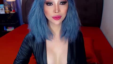 MS. AMALIA online show from 12/21/25, 05:03