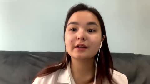 Snapshot of angelicuccello chatting on 03/25/26, 08:31 Kira is here now help me get 50 thumbs up pls online show from 03/25/26, 08:31