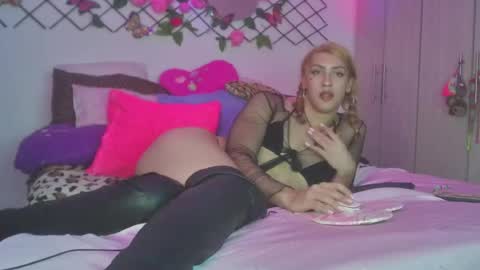 ANGELICUNTYXXX online show from 03/24/26, 09:36