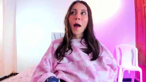 Snapshot of angeliitaa_ chatting on 03/04/26, 01:50 Angela online show from 03/04/26, 01:50