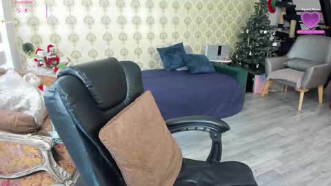 angelina_class_7 online show from 12/20/25, 02:57