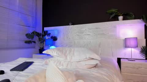 Snapshot of angelina_hilton chatting on 05/11/26, 02:45 angelina_hilton online show from 05/11/26, 02:45