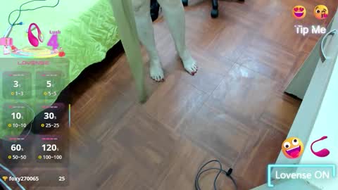 Angelina online show from 10/10/25, 12:53