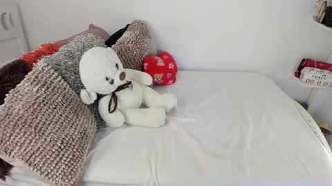 angeline online show from 02/05/26, 06:34