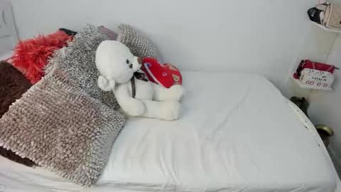 angeline online show from 02/16/26, 07:32