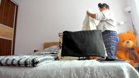 Angelina online show from 01/31/25, 08:22