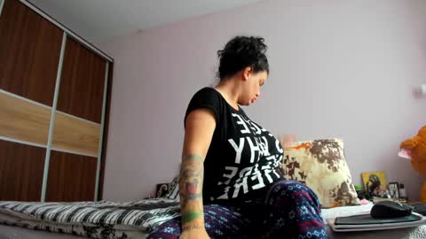 Angelina online show from 02/05/25, 07:50