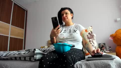 Angelina online show from 02/14/25, 07:07