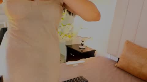 Snapshot of angelinadorian chatting on 05/27/26, 08:06 Angelina Dorian online show from 05/27/26, 08:06