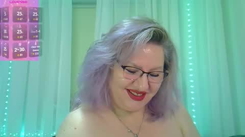 AngelinaGlam online show from 10/24/25, 06:15