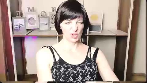 Angelina online show from 06/27/26, 12:22