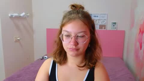 AngelinaLow online show from 10/14/25, 11:22