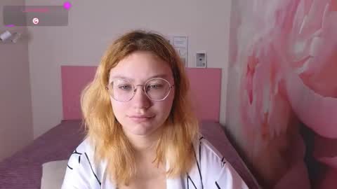 AngelinaLow online show from 02/01/26, 06:34