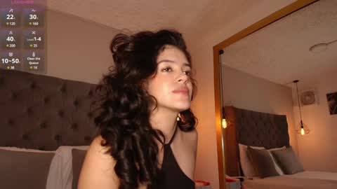 Snapshot of angelinarosss_ chatting on 01/02/25, 07:40 online show from 01/02/25, 07:40