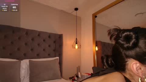 Snapshot of angelinarosss_ chatting on 01/09/25, 10:31 online show from 01/09/25, 10:31