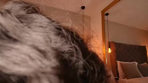 Snapshot of angelinarosss_ chatting on 03/06/25, 11:31 online show from 03/06/25, 11:31