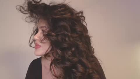 Snapshot of angelinarosss_ chatting on 05/04/26, 10:50 online show from 05/04/26, 10:50