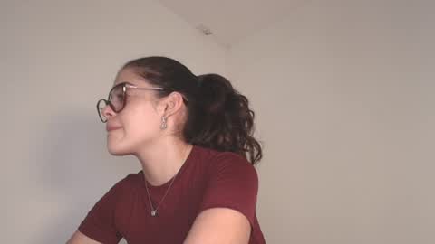 Snapshot of angelinarosss_ chatting on 07/31/26, 10:20 online show from 07/31/26, 10:20