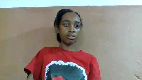 Snapshot of angeline221173 chatting on 07/21/26, 02:19 angeline221173 online show from 07/21/26, 02:19