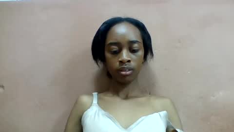 Snapshot of angeline221173 chatting on 07/26/26, 07:48 angeline221173 online show from 07/26/26, 07:48