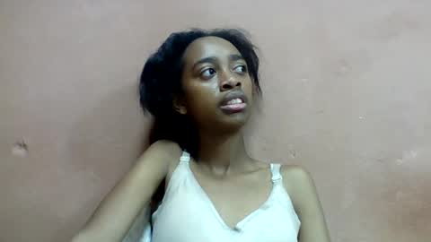 Snapshot of angeline221173 chatting on 07/27/26, 08:21 angeline221173 online show from 07/27/26, 08:21