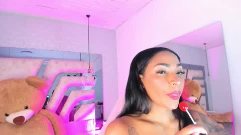 Angeline Heet online show from 12/16/25, 03:33