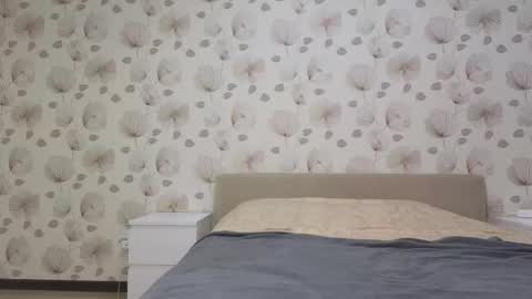 Angel online show from 12/04/25, 04:00