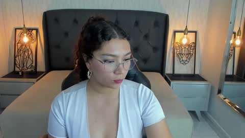 Snapshot of angelinemore chatting on 02/25/26, 07:34 ANGELINE online show from 02/25/26, 07:34