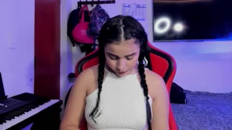 ANGELIQUE DUBOIS online show from 02/25/26, 07:56