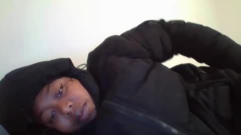 angeliquebelcaliz online show from 02/18/25, 09:43