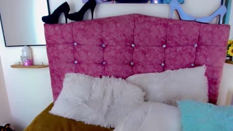 Angelis online show from 09/27/25, 06:18