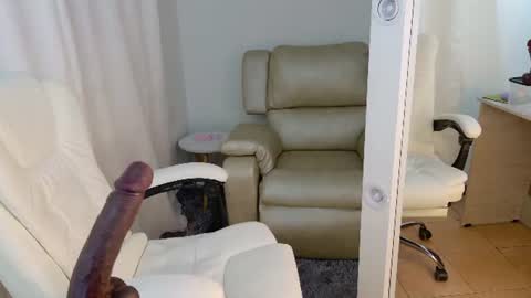 Snapshot of angelita_success chatting on 07/09/26, 12:37 angelita_success online show from 07/09/26, 12:37