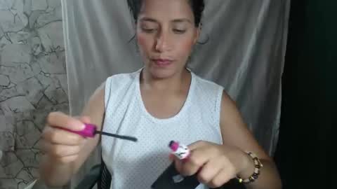 angela online show from 12/01/25, 12:26