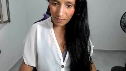 angela online show from 06/04/26, 09:43